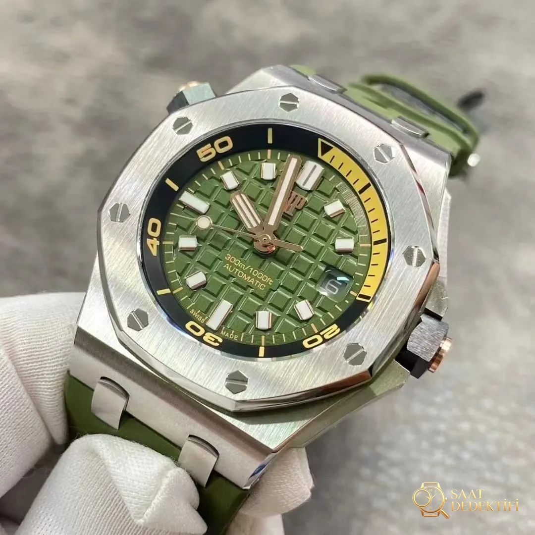 BF Factory Audemars Piguet AP15720 gri/mavi/yeşil kadranlı yeni replika saat - Genel Açı ve Estetik Duruş