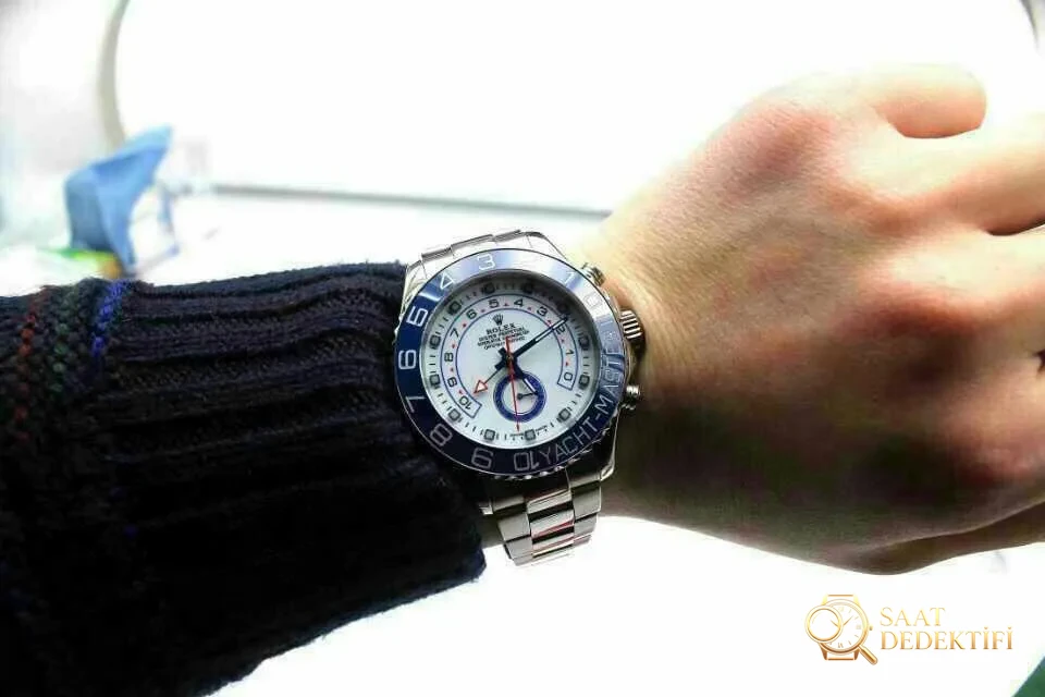 Replika Rolex Yacht-Master II 116680 Kol Üstü Çekim