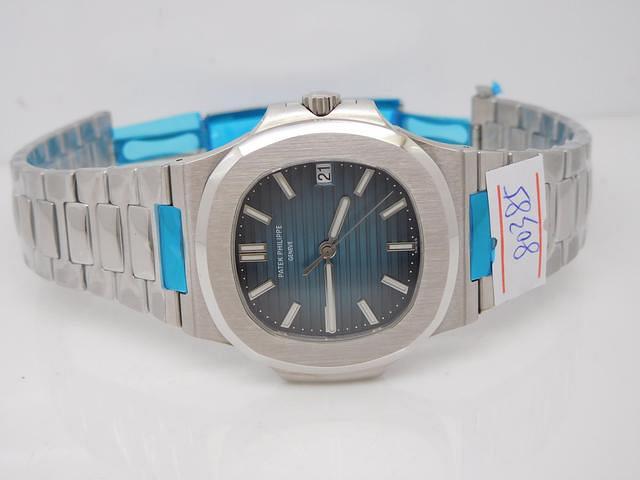 Patek Philippe Nautilus Mavi Saat
