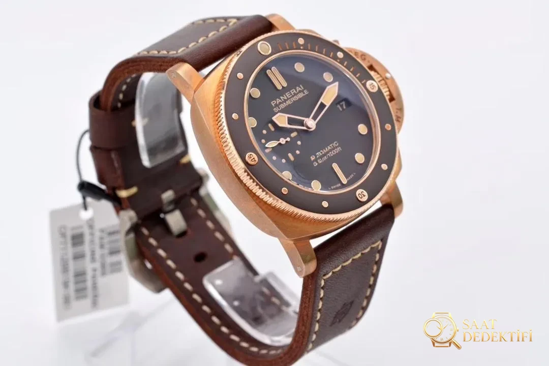 Bronza yeni bir üye: VS Factory Panerai 968 saat incelemesi - Arka Kapak ve Mekanizma Detayı