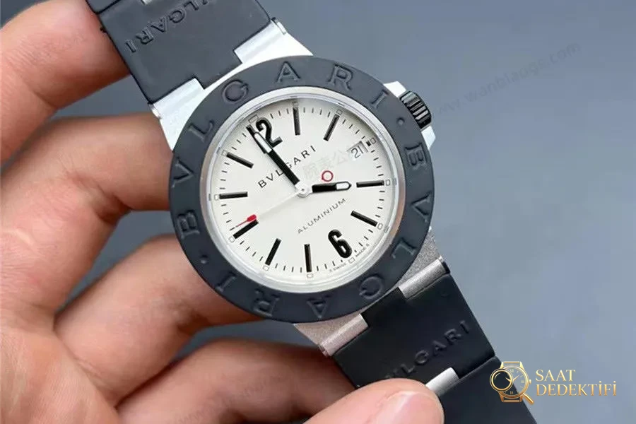BV Factory Bulgari 103539 iş birliği modeli incelemesi - Kasa Profili ve Kurma Kolu İncelemesi