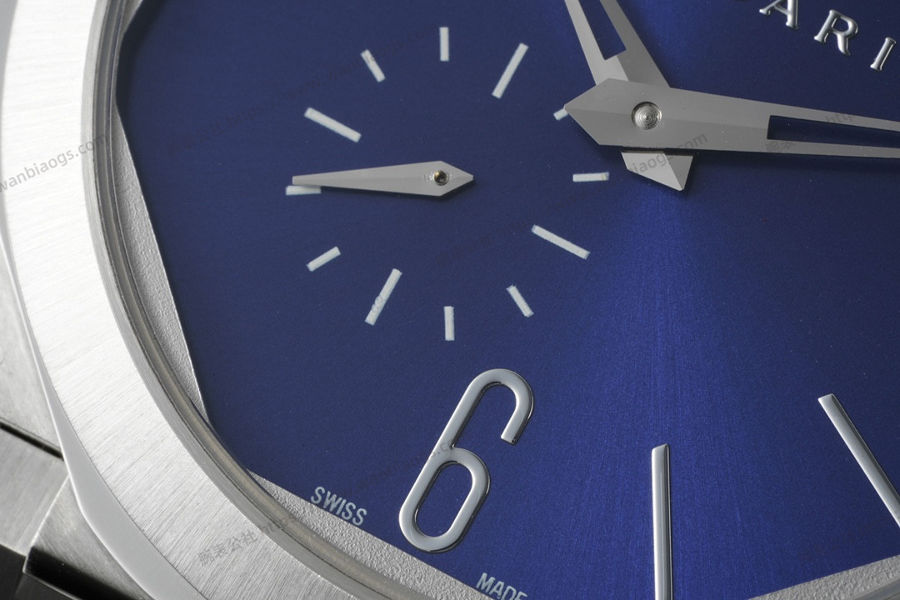 BV Factory Bulgari Octo Finissimo serisi (mavi kadran) ultra ince saat incelemesi — 4. fotoğraf