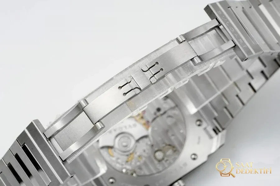 BV Factory Bulgari Octo Finissimo serisi (mavi kadran) ultra ince saat incelemesi - Fosfor ve Super-LumiNova Gece Görünümü