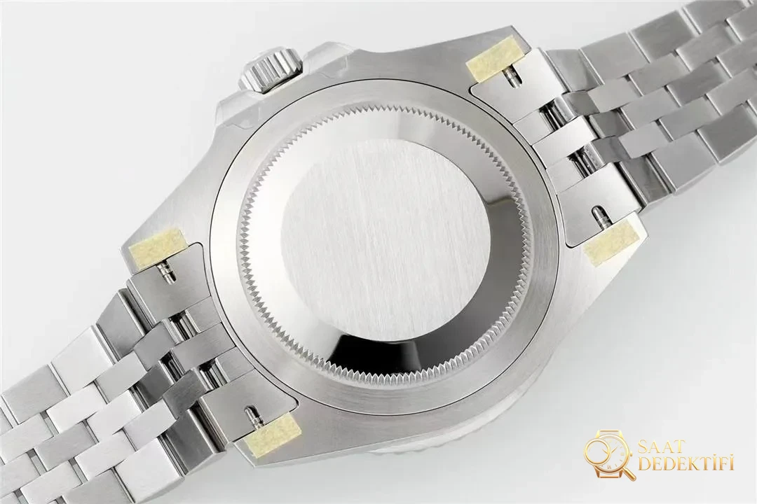 C+ (Cplus) Rolex GMT Cola bezel: yükseltilmiş 3285 mekanizması ile Clean arasında nasıl seçim yapılır? Yazının sonunda gerçek-replika karşılaştırması var - Fosfor ve Super-LumiNova Gece Görünümü