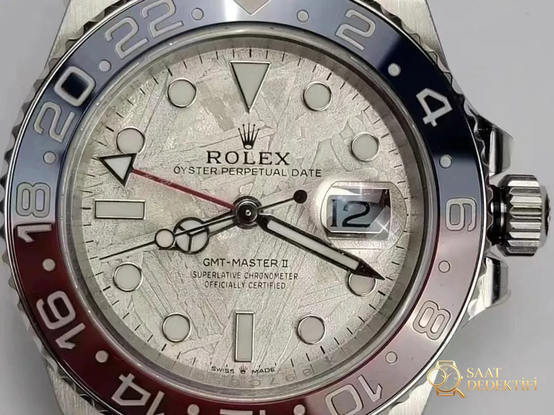 C+ fabrikası Rolex GMT kola bezelli göktaşı kadranlı 3285 mekanizmalı model: Fonksiyonlar birebir tutacak mı? - Mekanizma Zemberek ve Balans Detayı