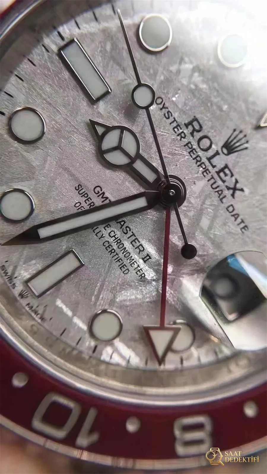 C+ fabrikası Rolex GMT kola bezelli göktaşı kadranlı 3285 mekanizmalı model: Fonksiyonlar birebir tutacak mı? - Bilezik Bakla Ayrımı ve Pim Yapısı