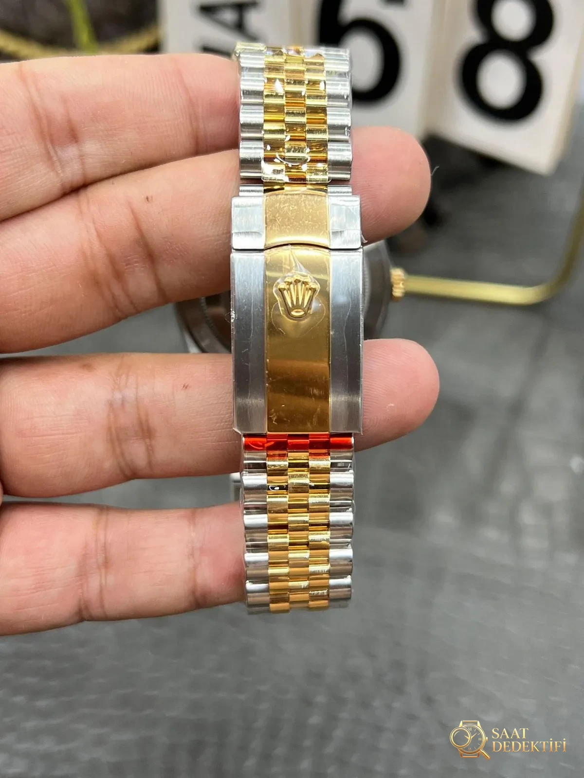 C Rolex Datejust serisi / 41 mm iki renkli altın siyah elmas kadran / Shanghai 3235 tabanlı Dandong tam otomatik mekanizma - Fosfor ve Super-LumiNova Gece Görünümü