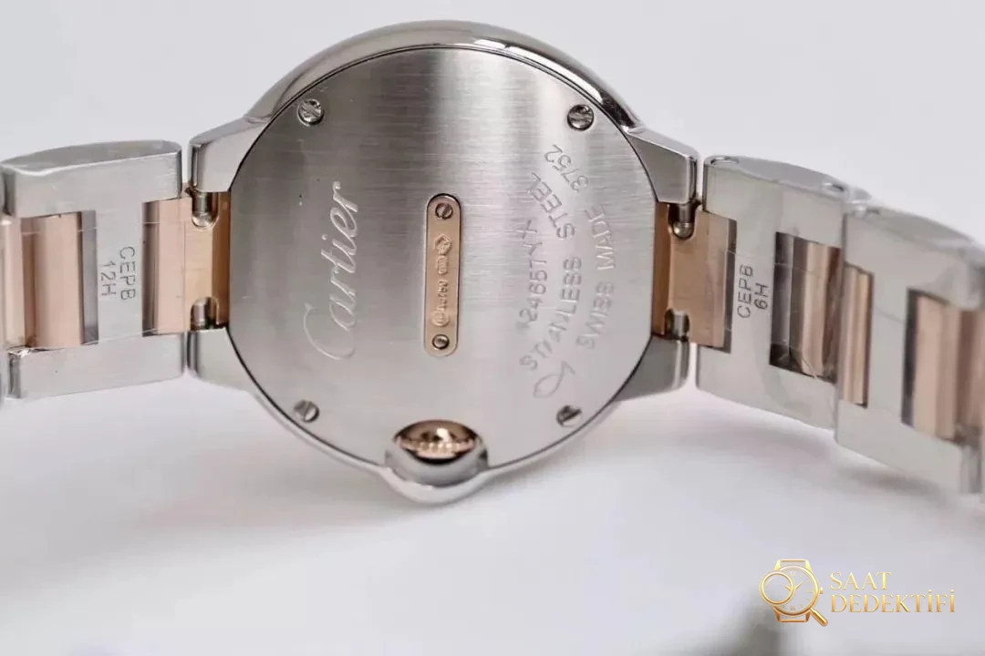 Cartier 2019 yeni iki renk altın V6 Factory Ballon Bleu 28 mm/33 mm/42 mm inceleme ve kısa değerlendirme - Yan Profil ve Kordon Bağlantısı