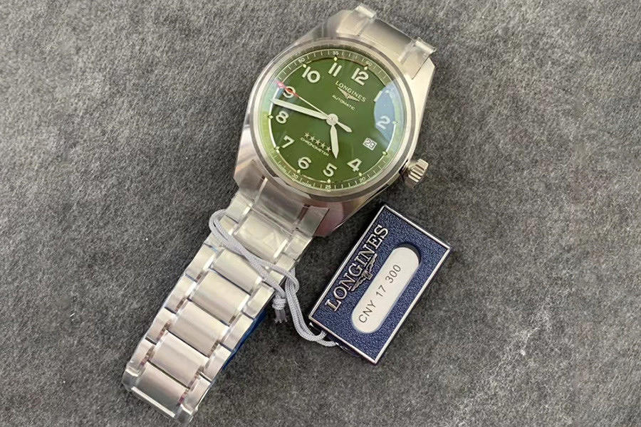 CF Factory Longines Spirit serisi yeşil kadranlı saat incelemesi — 1. fotoğraf