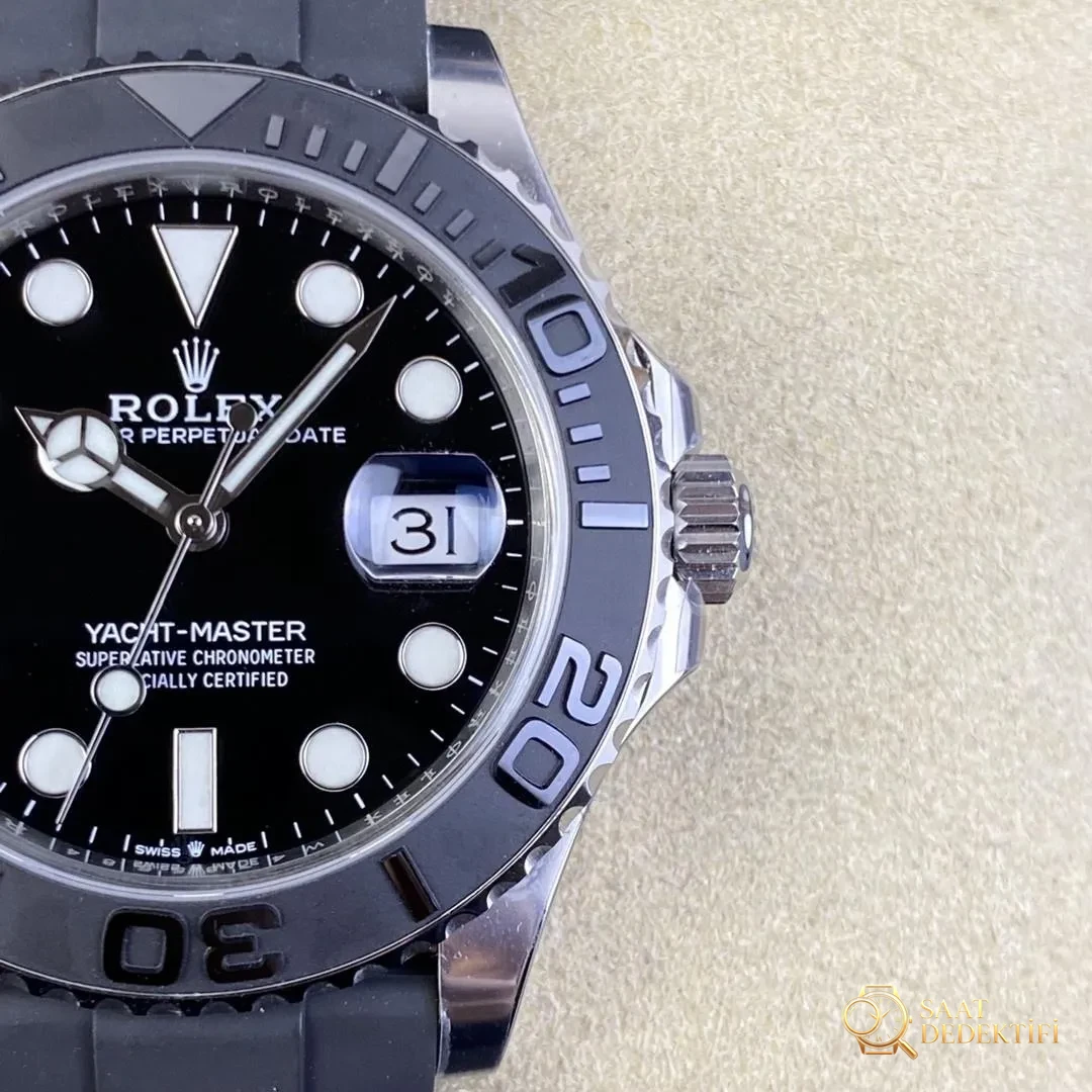 Clean beyaz altın Yacht-Master 226659, orijinaline göre kaç gram fark ediyor? - Arka Kapak ve Mekanizma Detayı