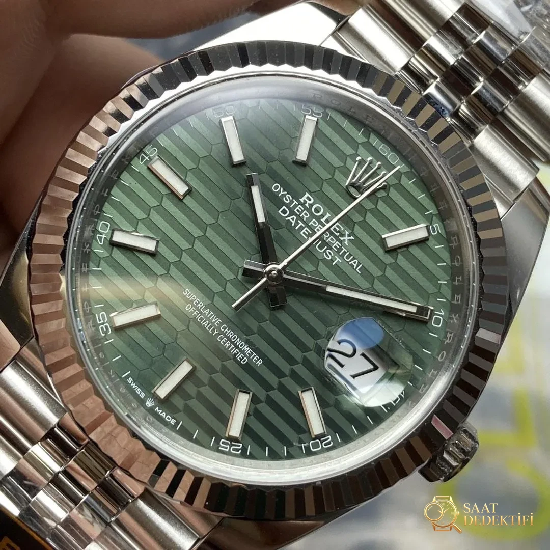 [CLEAN Factory 2025 öne çıkan öneri]Rolex 126334 Datejust kol saati, üstün işçilikle klasiği yeniden yorumluyor! - Arka Kapak Gravür ve Seri Numarası