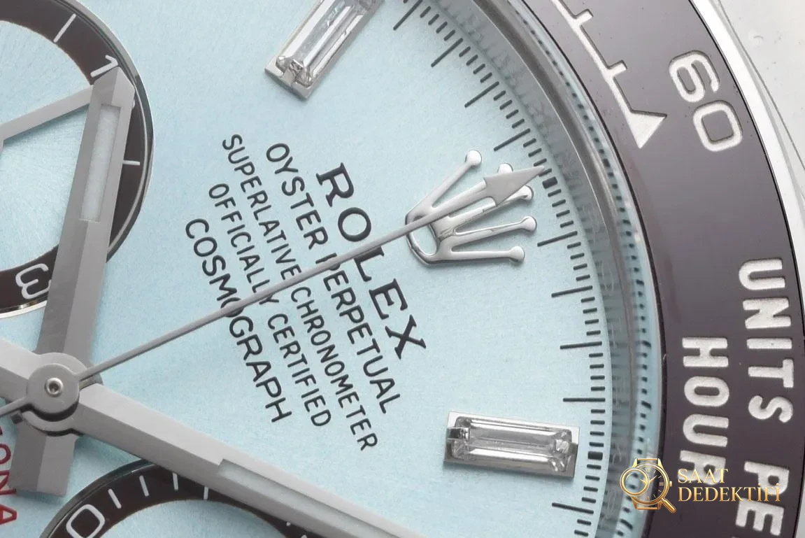 [Clean Factory 2025 Yılın Çalışması | Rolex Daytona 4131 mekanizma «Victoria Beckham modeli» gerçek-replika karşılaştırması nihai analizi] - Safir Kristal Cam Eğimi ve Yansıması