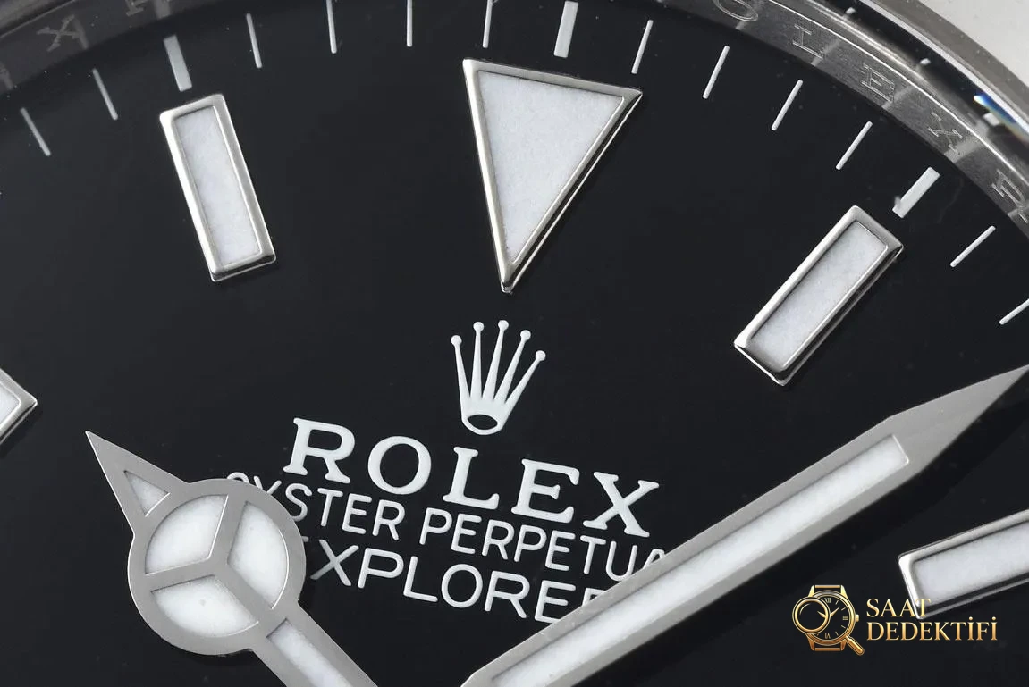 [Clean Factory 2025 Yılın Çalışması | Rolex Daytona 4131 mekanizma «Victoria Beckham modeli» gerçek-replika karşılaştırması nihai analizi] - Toka İçi Gravürler ve Lazer Kodları