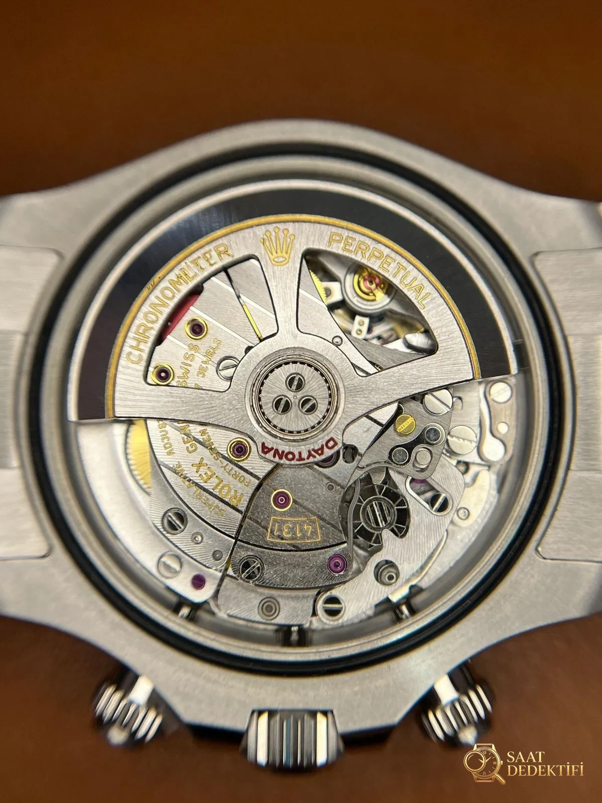 [Clean Factory 2025 Yılın Çalışması | Rolex Daytona 4131 mekanizma «Victoria Beckham modeli» gerçek-replika karşılaştırması nihai analizi] - Bezel İçi Rehaut Gravürü ve Hizalaması