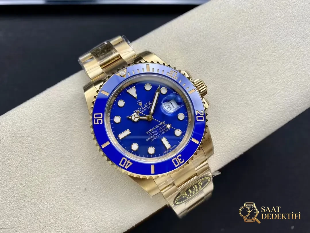 Rolex Submariner Clean Factory Review - Front View and Case Design