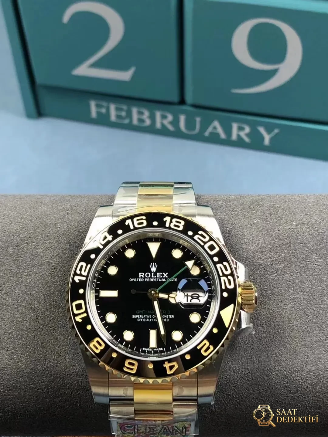 Replika Rolex GMT-Master II 116713LN İki Renk