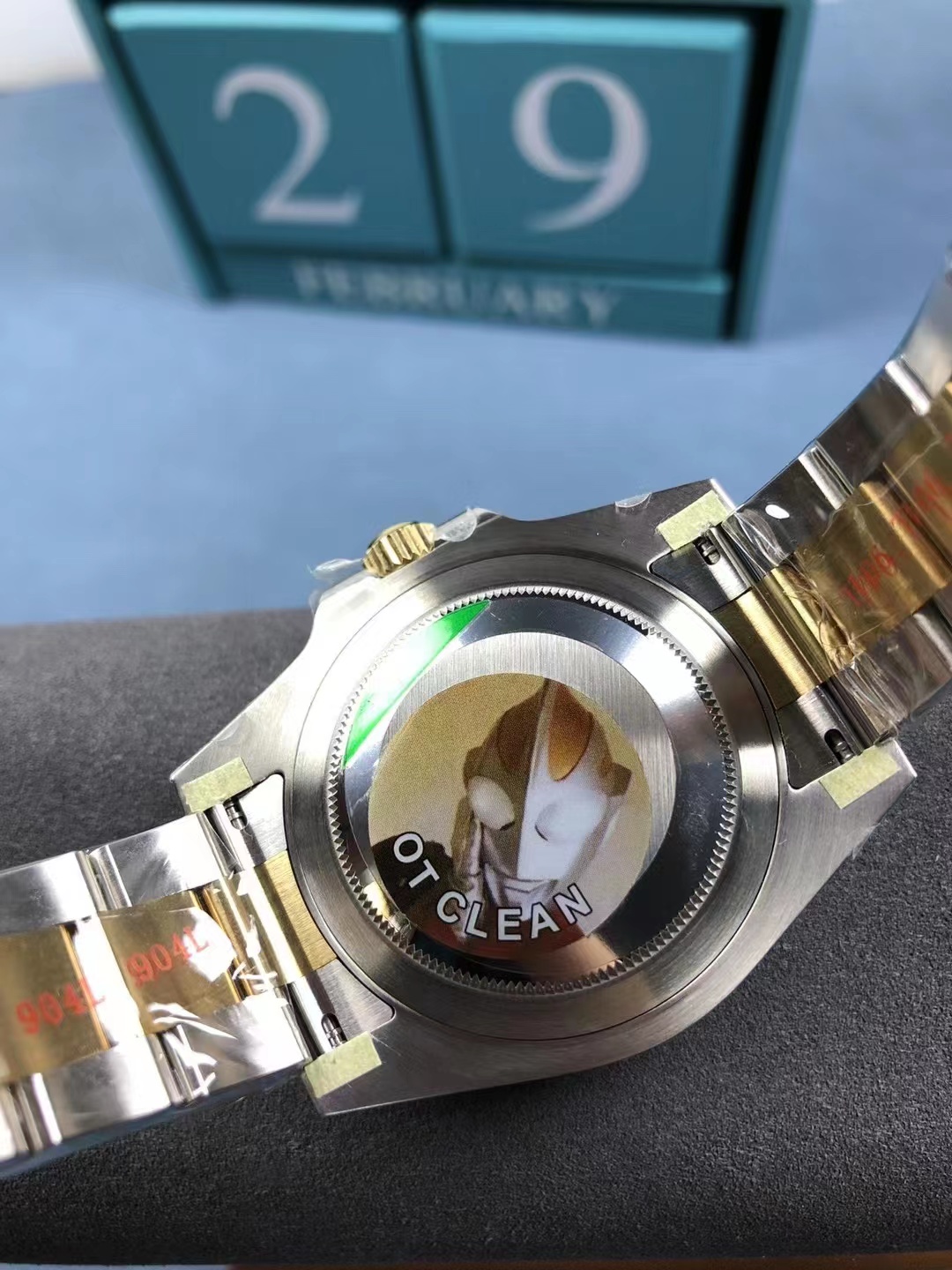 Rolex GMT-Master II 116713LN Kasa Arkası