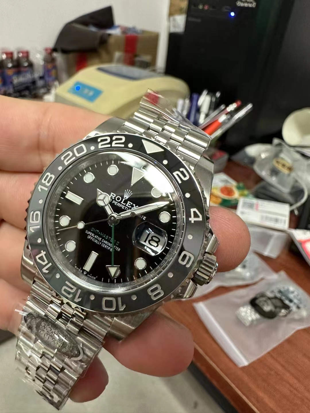 Replika Rolex GMT-Master II 126710 Yeşil Hand