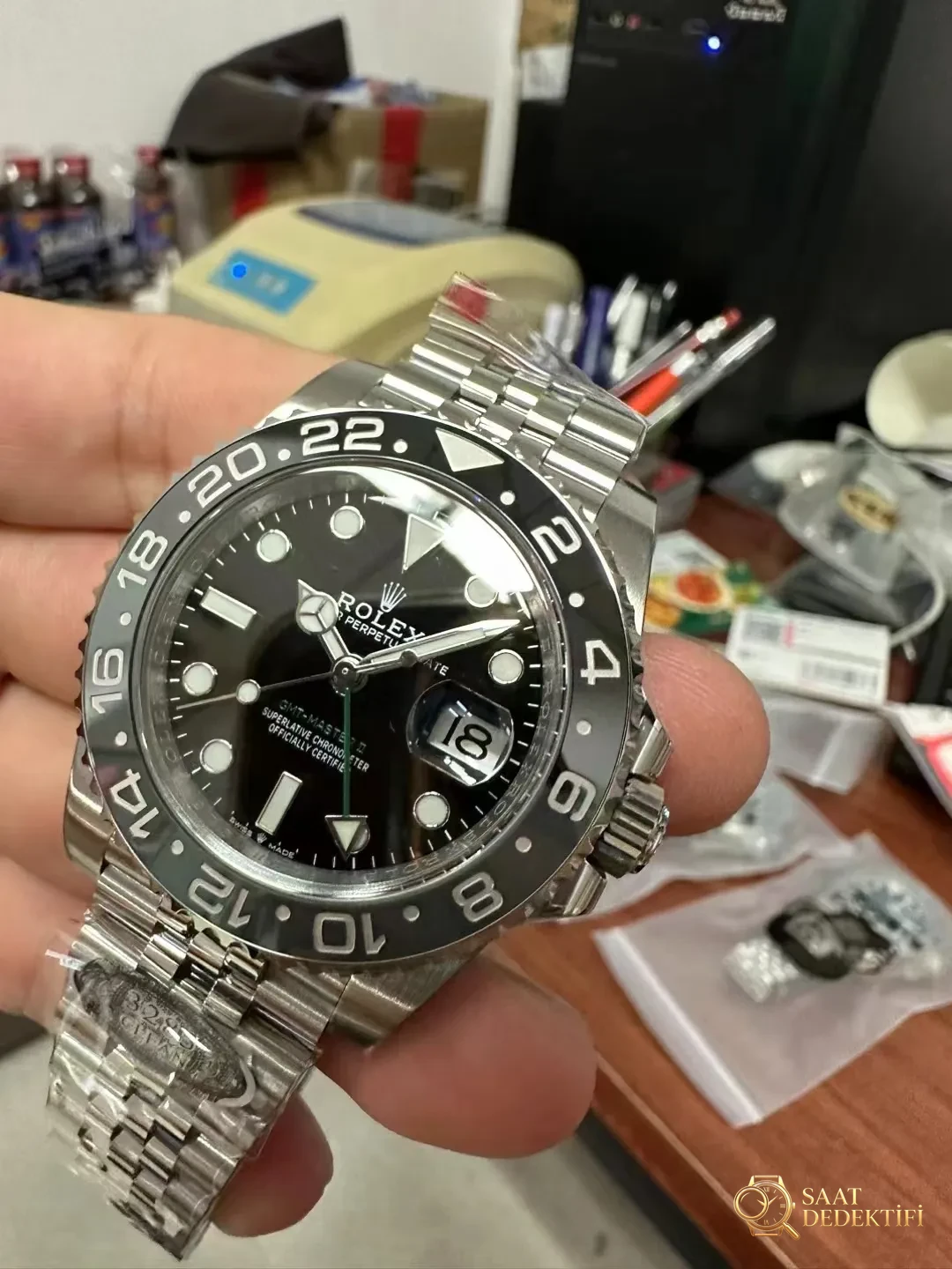 Replika Rolex GMT-Master II 126710 Yeşil Hand