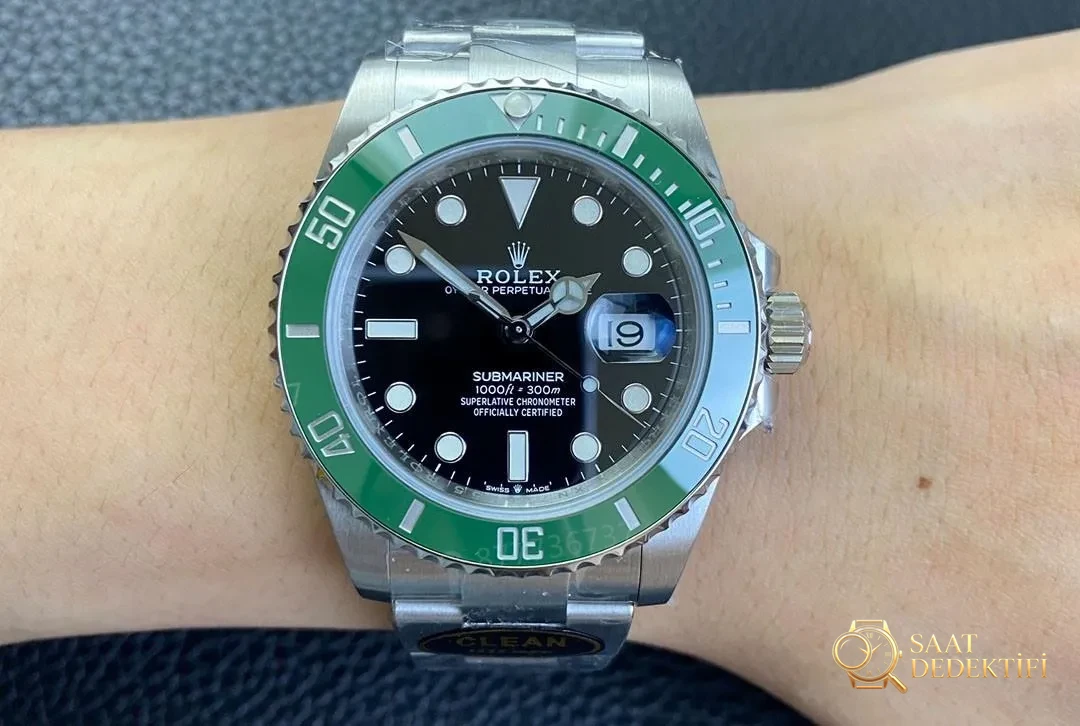 Clean Rolex 126610 Yeşil Su Hayaleti 41 mm - Yan Profil ve Kordon Bağlantısı