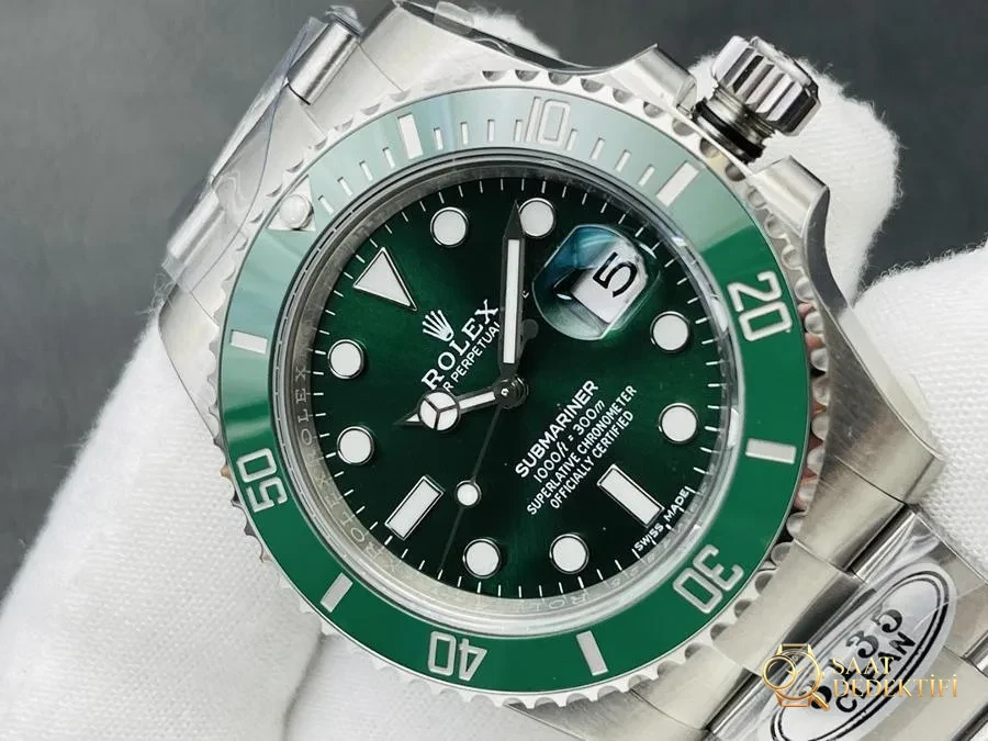 Clean Rolex 2022 Piyasadaki En Üst Versiyon Yeşil Su Hayaleti 40 MM Seri Kol Saati - Arka Kapak ve Mekanizma Detayı