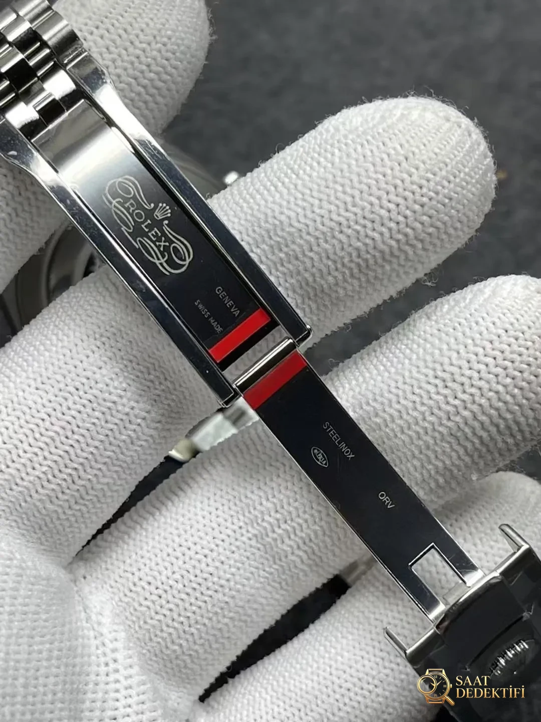 Clean Rolex 41 nane yeşili Datejust işçiliği nasıl? İtibarı iyi mi? - Fosfor ve Super-LumiNova Gece Görünümü