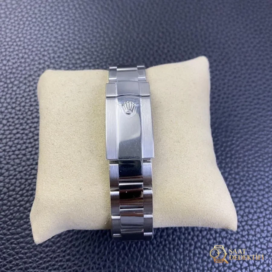 Clean Rolex Datejust Serisi m126334-0013 (Gri Kadran) Kol Saati - Yan Profil ve Kordon Bağlantısı