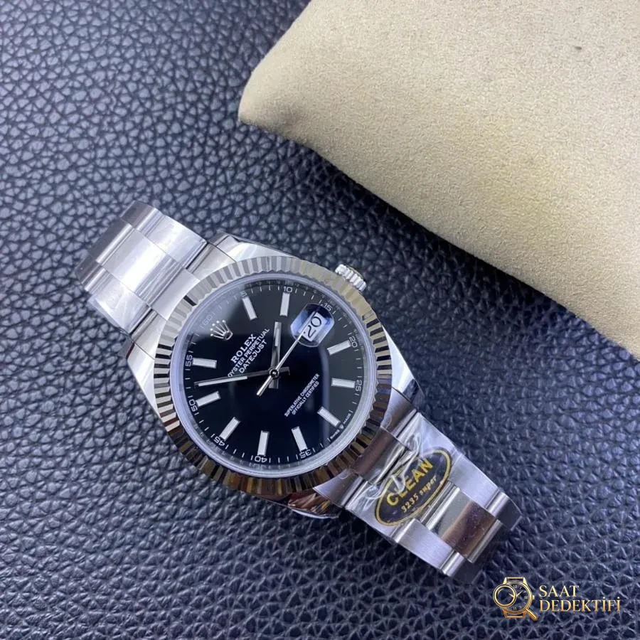 Clean Rolex Datejust Serisi m126334 (Siyah Kadran) Kol Saati - Bilekte Duruş ve Kasa Orantısı