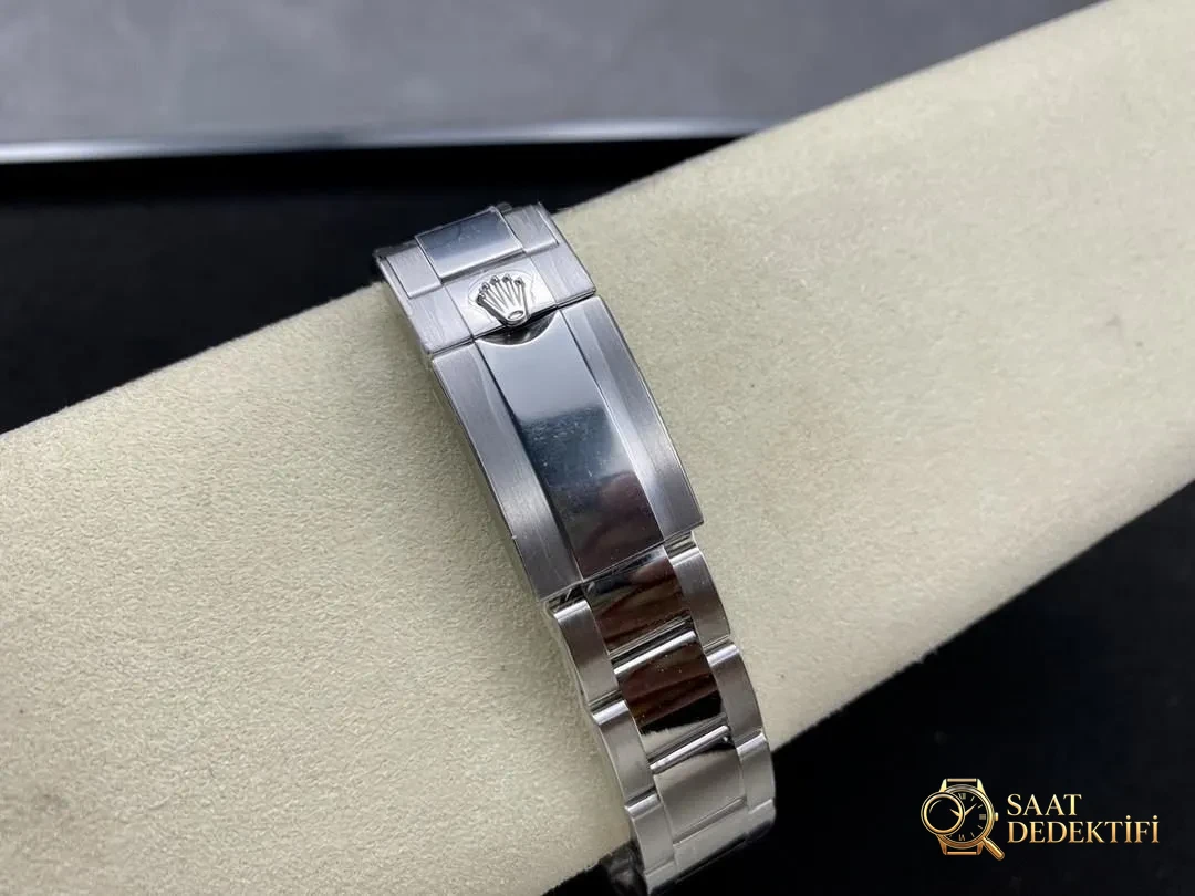 Clean Rolex Daytona 116509 beyaz altın kırmızı şeytan Dai bir bakışta belli olur mu? - Fosfor ve Super-LumiNova Gece Görünümü