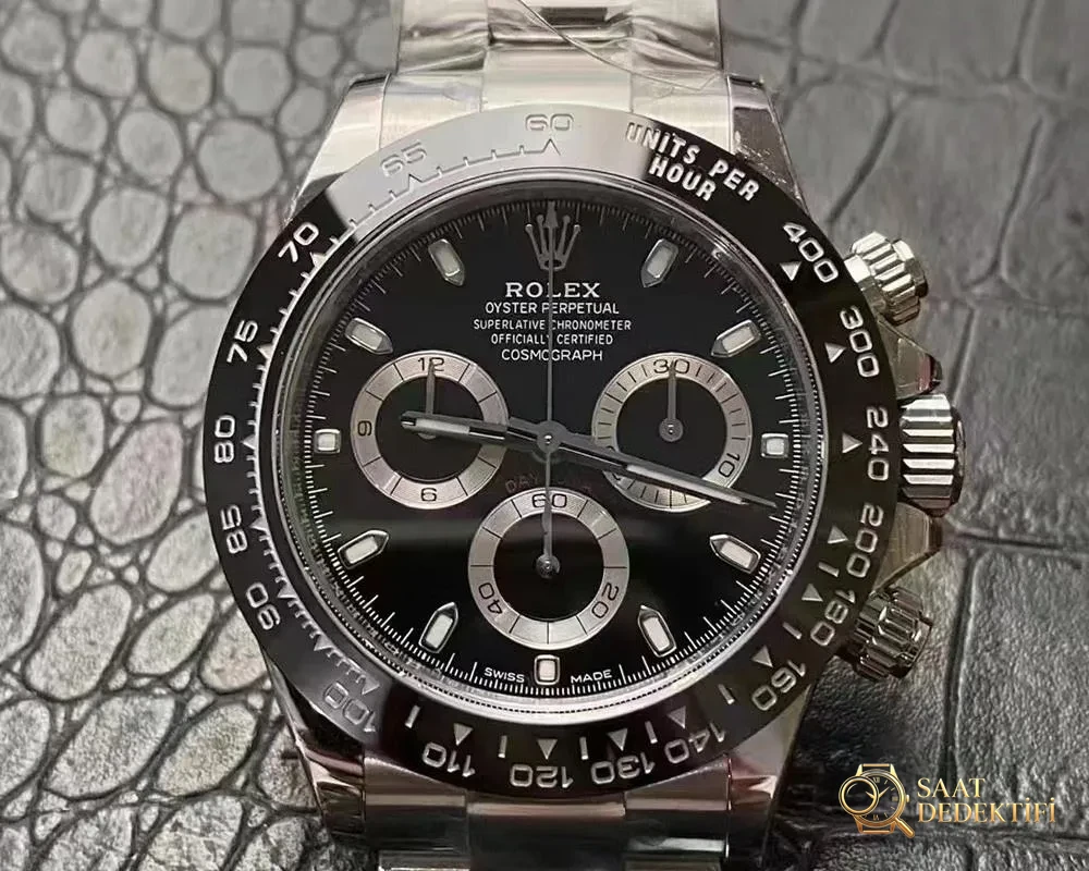 Clean Rolex Daytona n4130 mekanizmasıyla tavan seviyeye mi ulaştı? - Yan Profil ve Kordon Bağlantısı