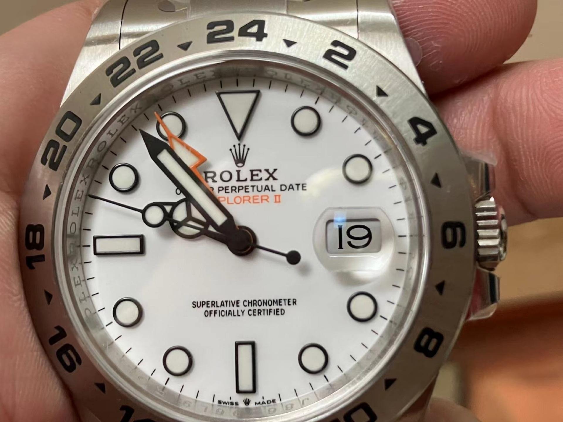 Clean Rolex Explorer II 226570 — güncellenmiş Explorer II, versiyona uygun E harfi — 6. fotoğraf