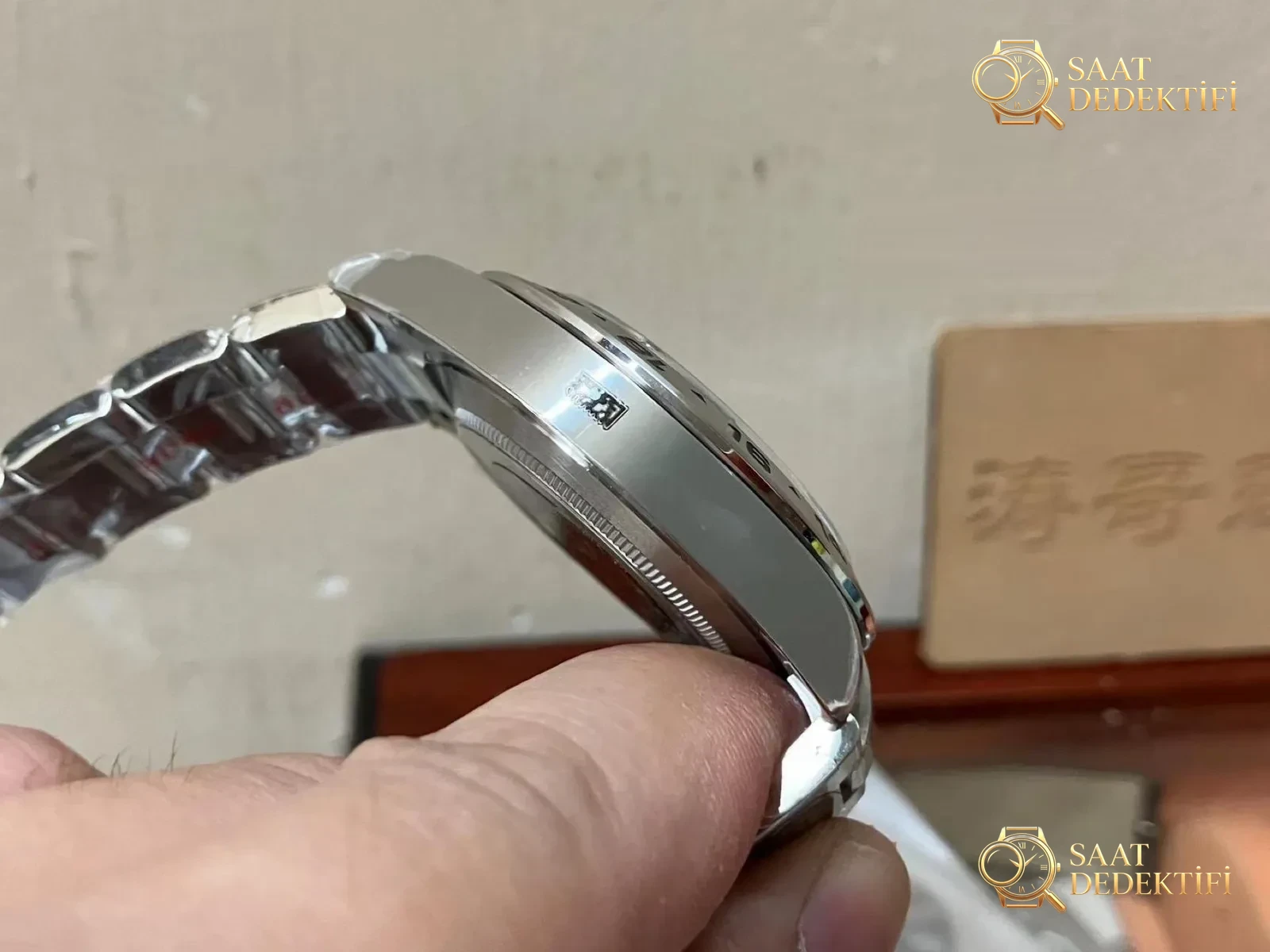 Clean Rolex Explorer II 226570 — güncellenmiş Explorer II, versiyona uygun E harfi - Fosfor ve Super-LumiNova Gece Görünümü