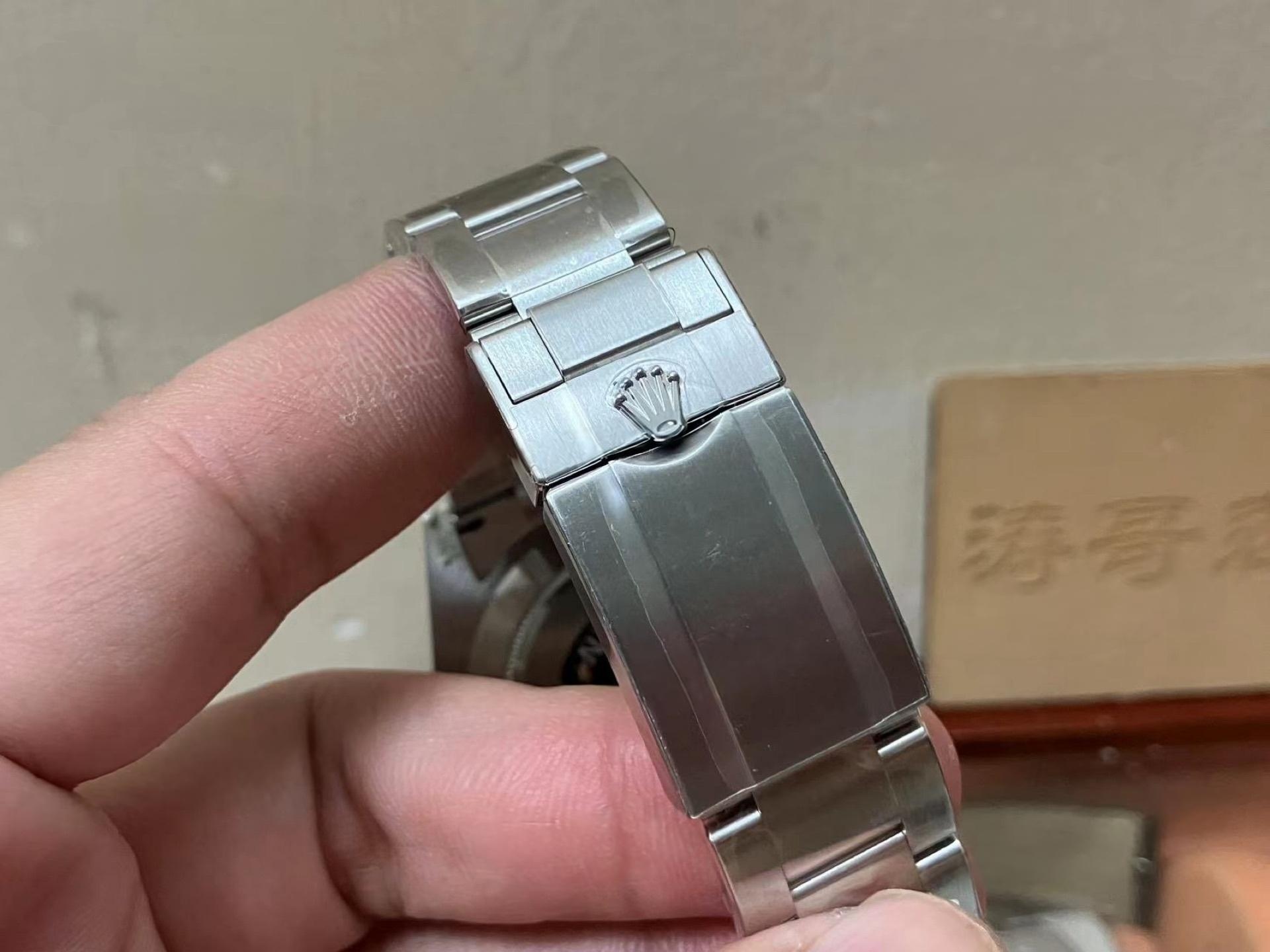 Clean Rolex Explorer II 226570 — güncellenmiş Explorer II, versiyona uygun E harfi — 12. fotoğraf
