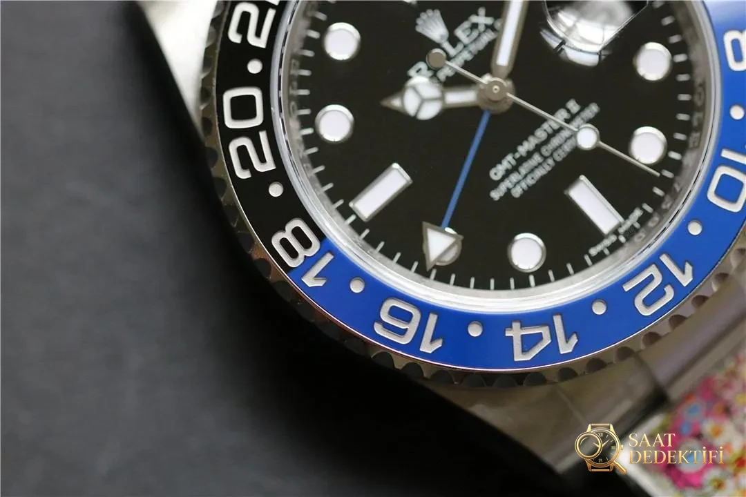 Clean Rolex GMT Inter Milan bezel/mavi-siyah bezel detay işçiliği iyi mi? - Fosfor ve Super-LumiNova Gece Görünümü
