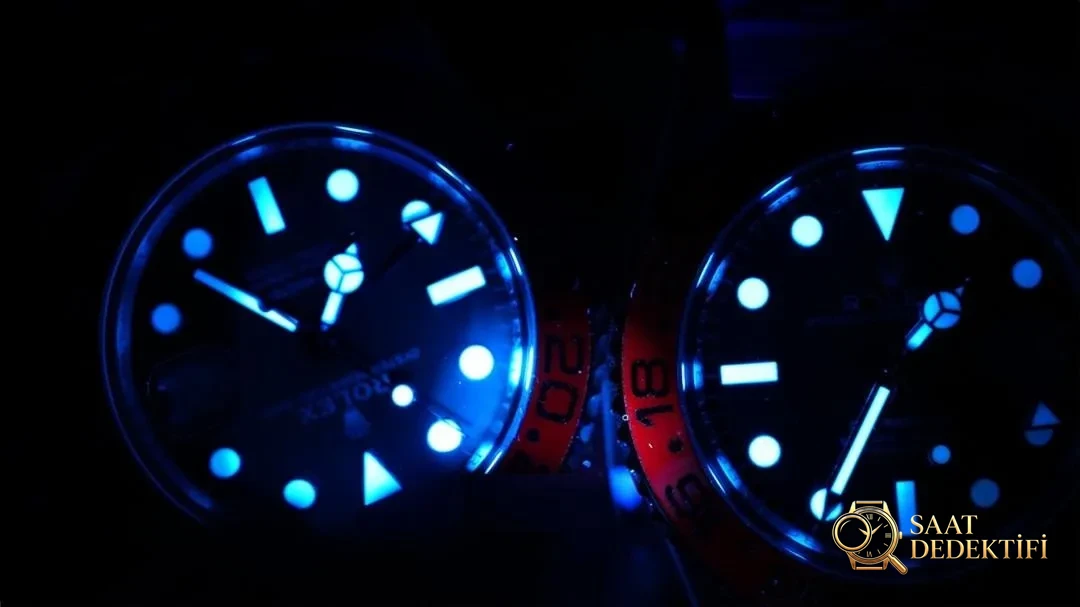 Clean Rolex GMT Kola Bezelinde v2 ile v2s Versiyonlarının Renk Karşılaştırması - Fosfor ve Super-LumiNova Gece Görünümü