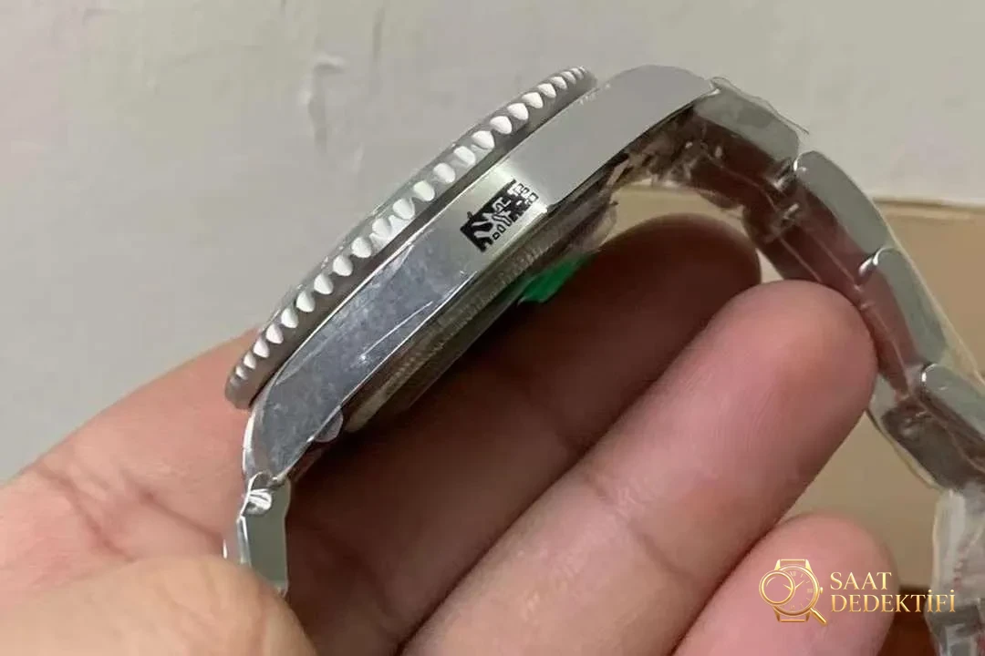 Clean Rolex GMT-Master Sprite bezel solak 126720 detay ve işçiliği nasıl? - Bilezik, Toka ve Klips Mekanizması
