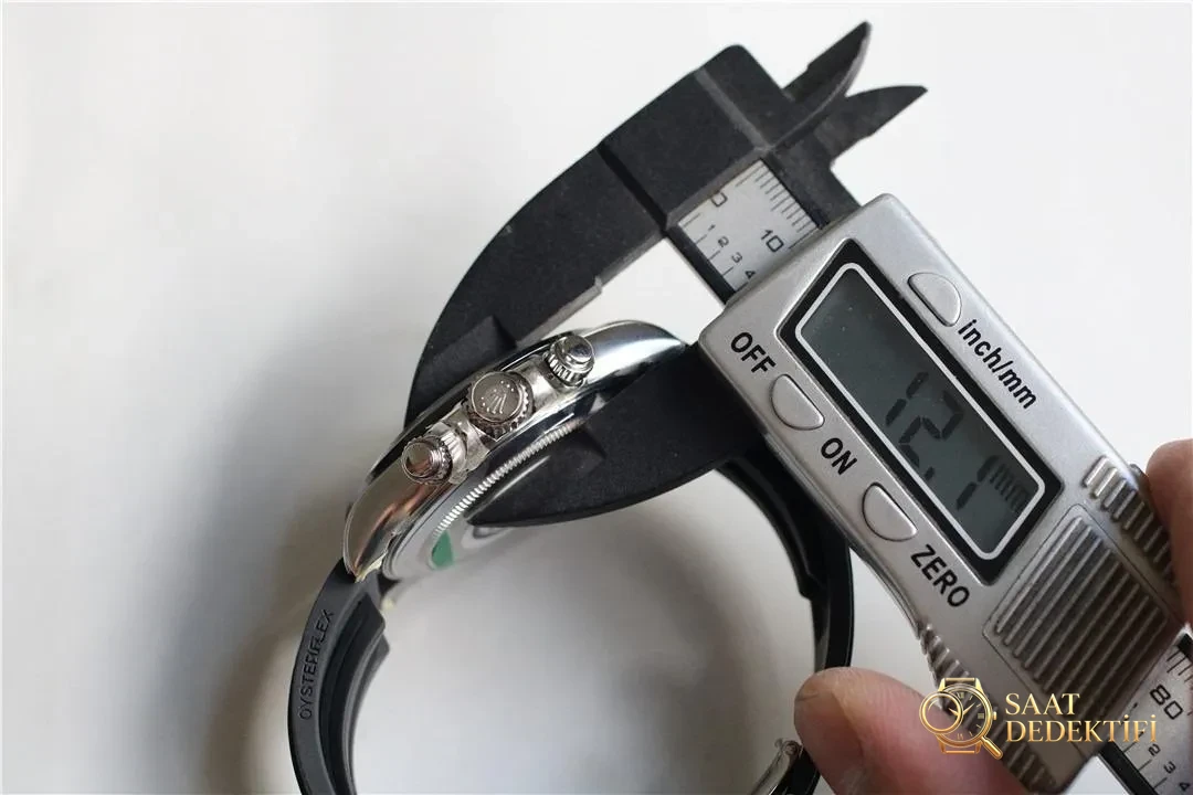 Clean Rolex gri kauçuk Daytona (Gri Ayı) 4130 mekanizmayla orijinaline rakip olabilir mi? - Tepe Koruması ve Ayar Fonksiyonu