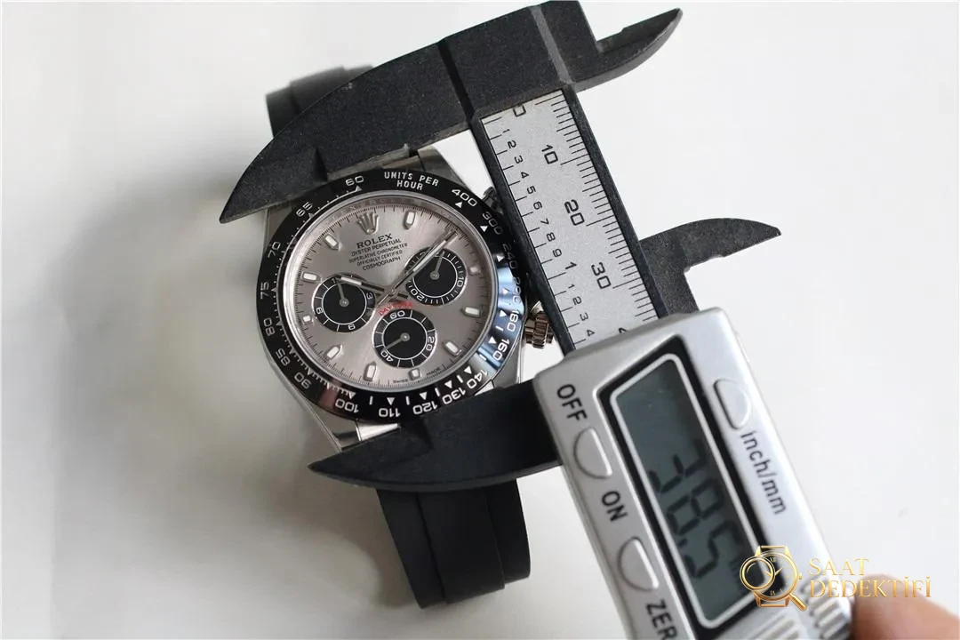 Clean Rolex gri kauçuk Daytona (Gri Ayı) 4130 mekanizmayla orijinaline rakip olabilir mi? - Bilezik Bakla Ayrımı ve Pim Yapısı