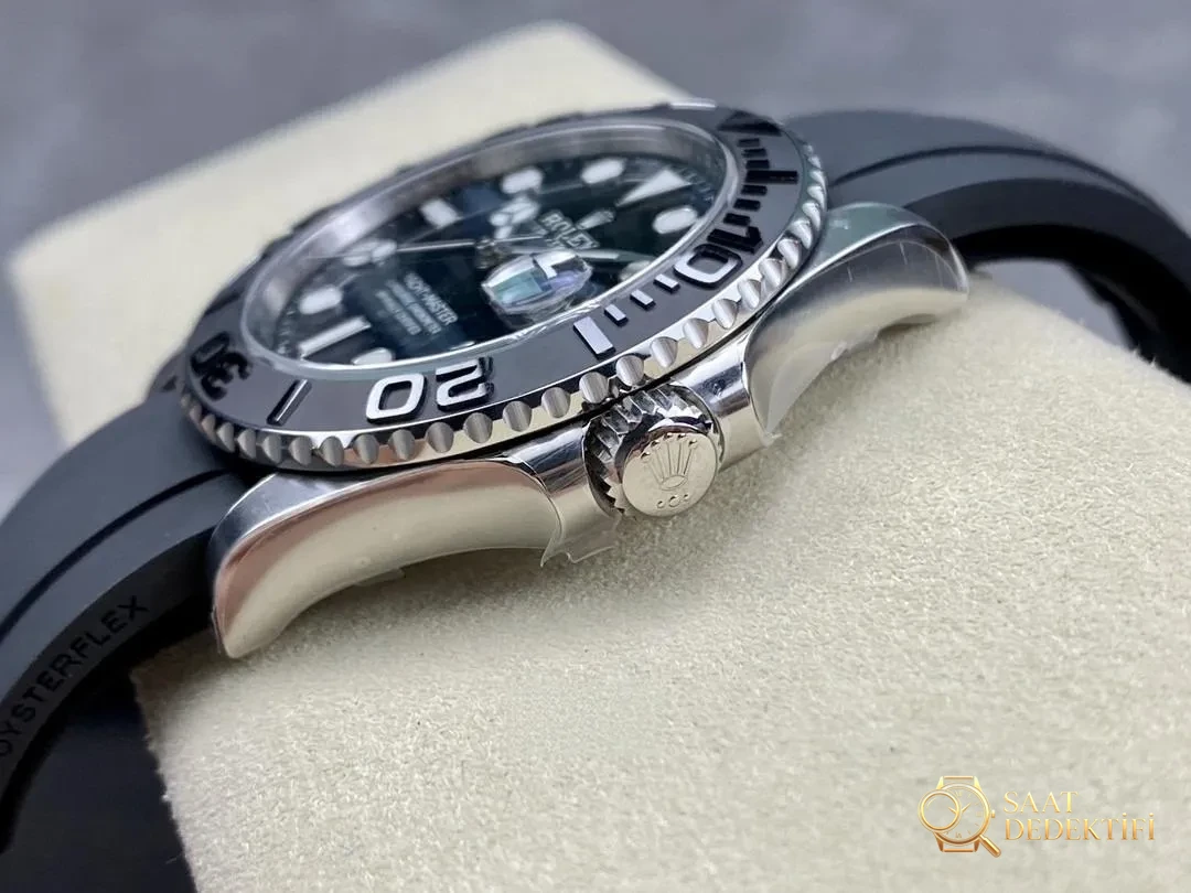 Clean Rolex kartal gözü taş kadranlı platin Yacht-Master m226659 kaliteli mi? - Fosfor ve Super-LumiNova Gece Görünümü