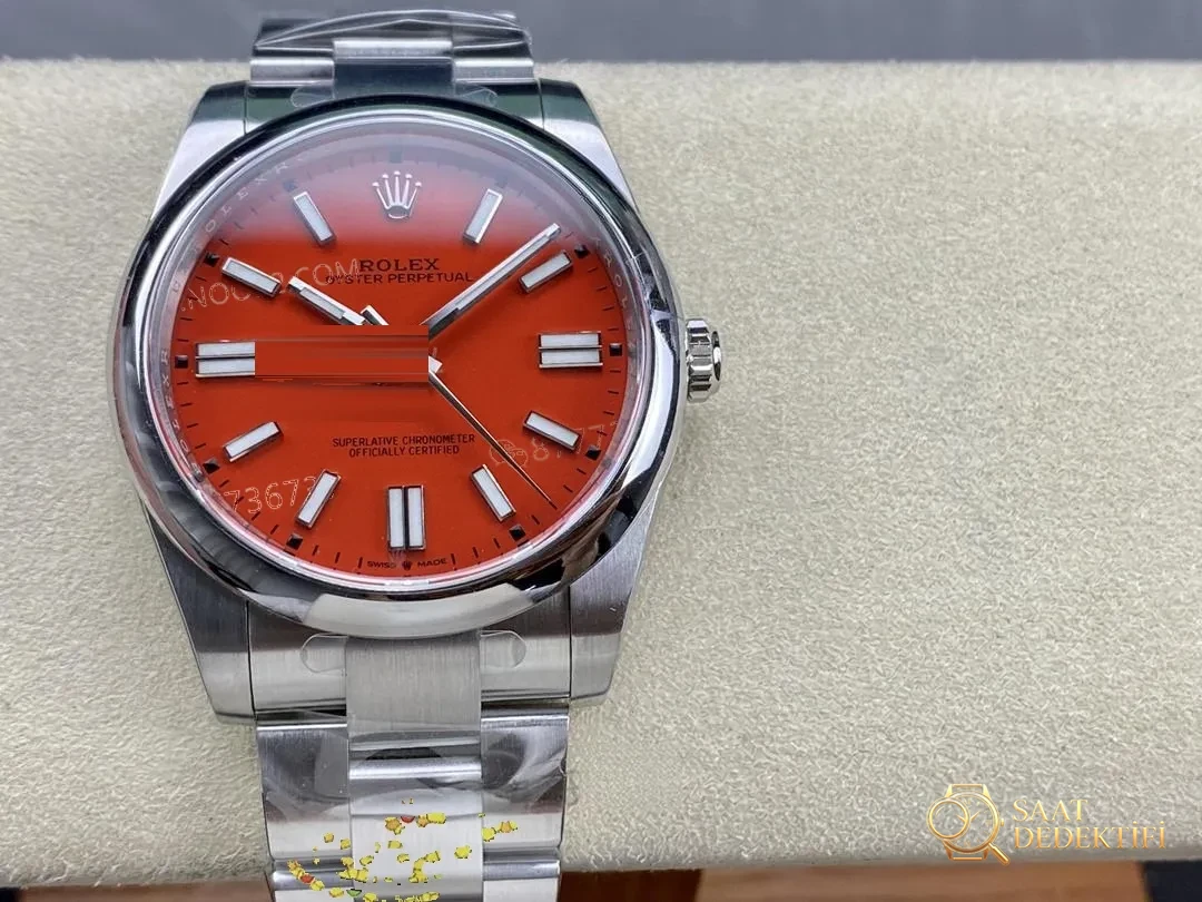 Rolex Oyster Perpetual M124300-0007 Clean İncelemesi - Ön Görünüm ve Kasa Tasarımı
