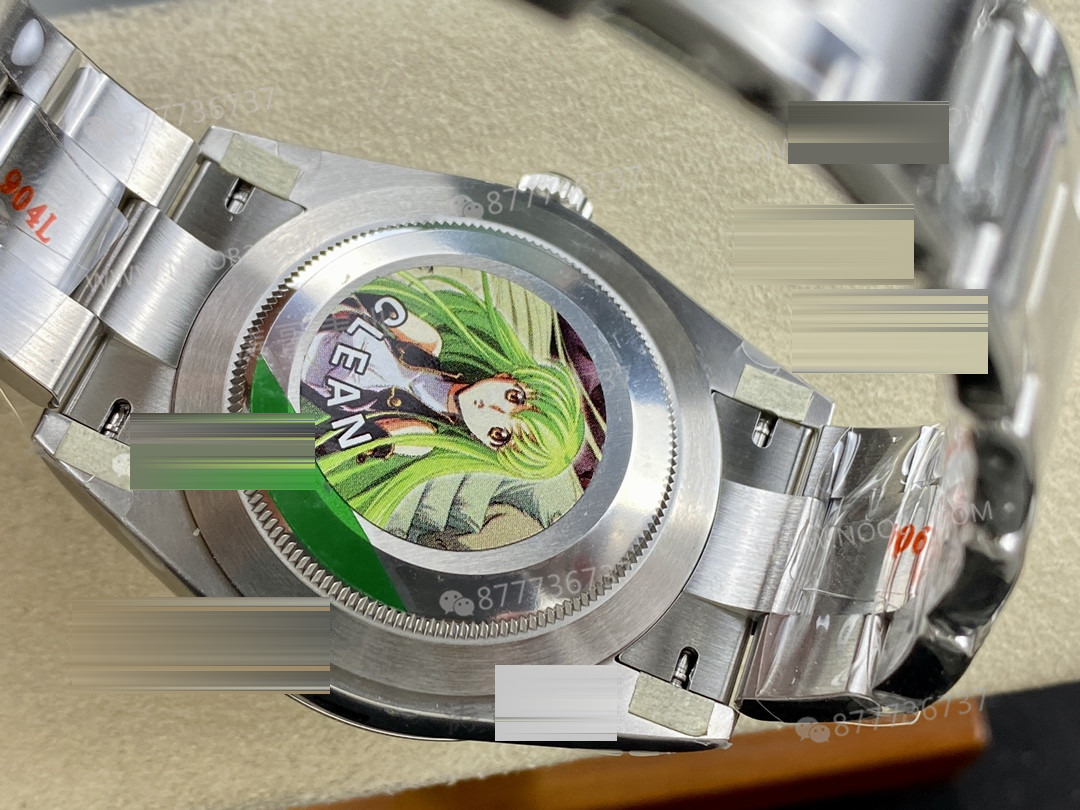 Clean Rolex Oyster Perpetual m124300-0007 kırmızı kadran ne kadar başarılı? — 8. fotoğraf