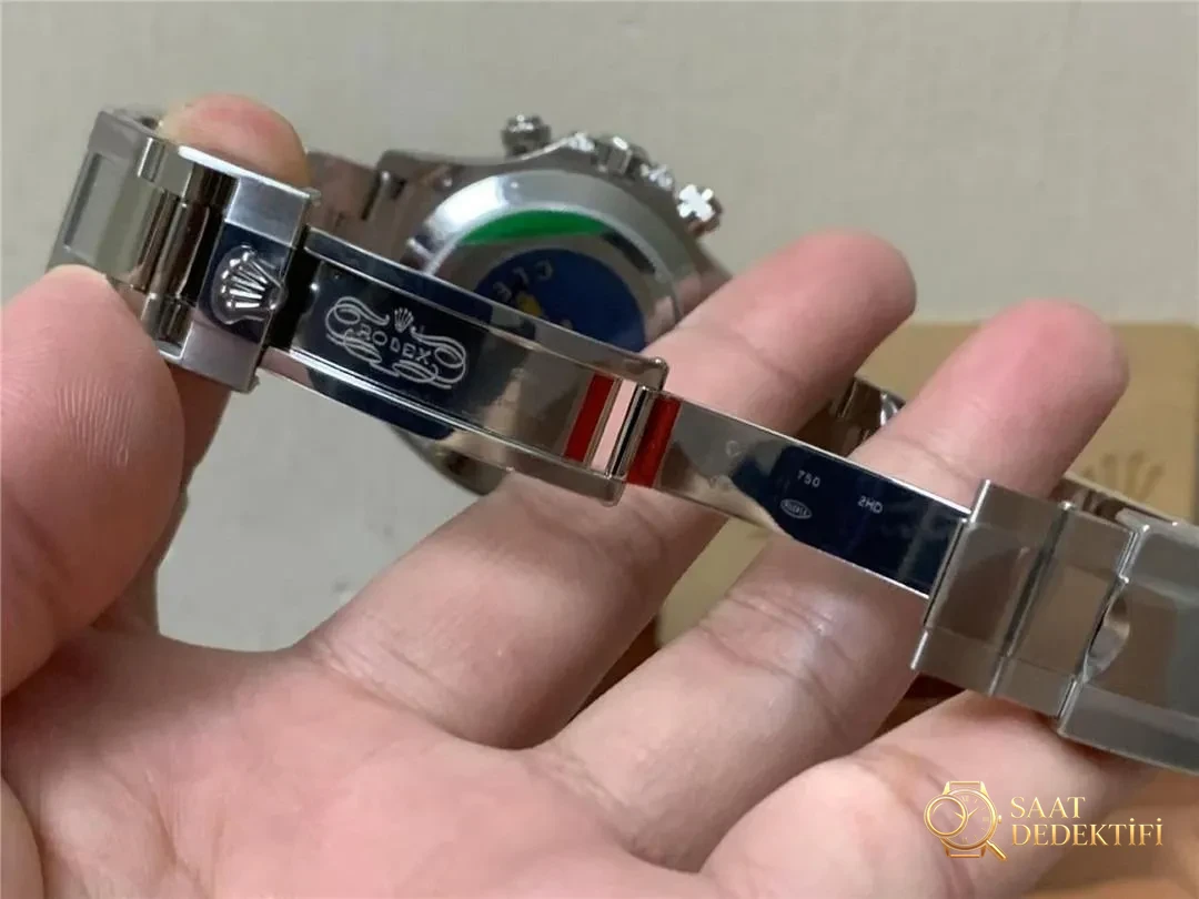 Clean Rolex Rainbow Daytona 4130 mekanizmalı modeli nereden satın alabilirim? - Kadran İbreleri ve Saniye Akışı