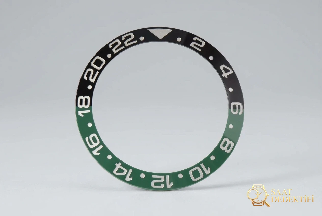 Clean Rolex Sprite Bezel GMT-Master Yeşil-Siyah Bezel Solak Yeni Model Ön Tanıtımı 2022 - Kadran Detayı ve Bezel İşçiliği