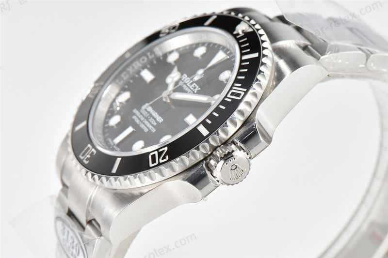 Clean Rolex Tarihsiz Siyah Su Hayaleti 114060 Saat İncelemesi — 5. fotoğraf