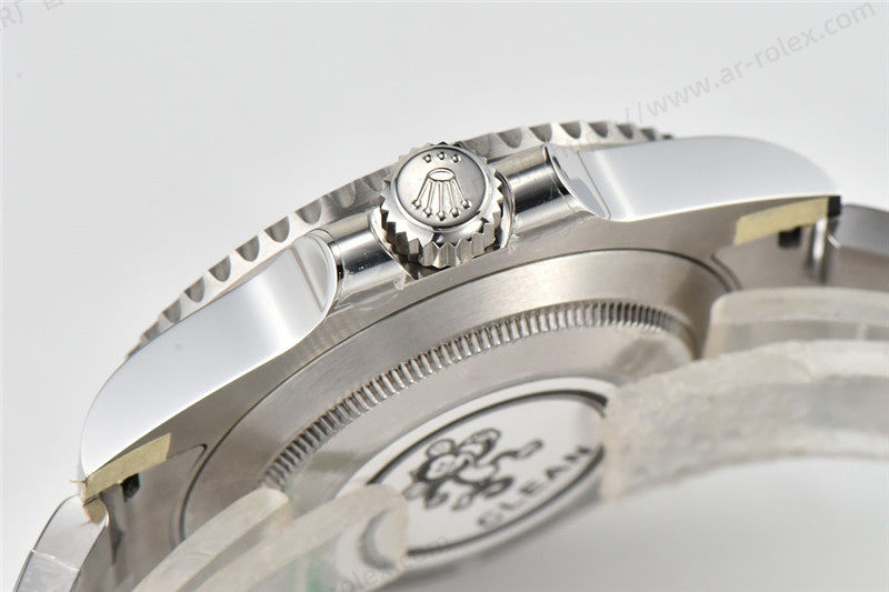 Clean Rolex Tarihsiz Siyah Su Hayaleti 114060 Saat İncelemesi — 6. fotoğraf