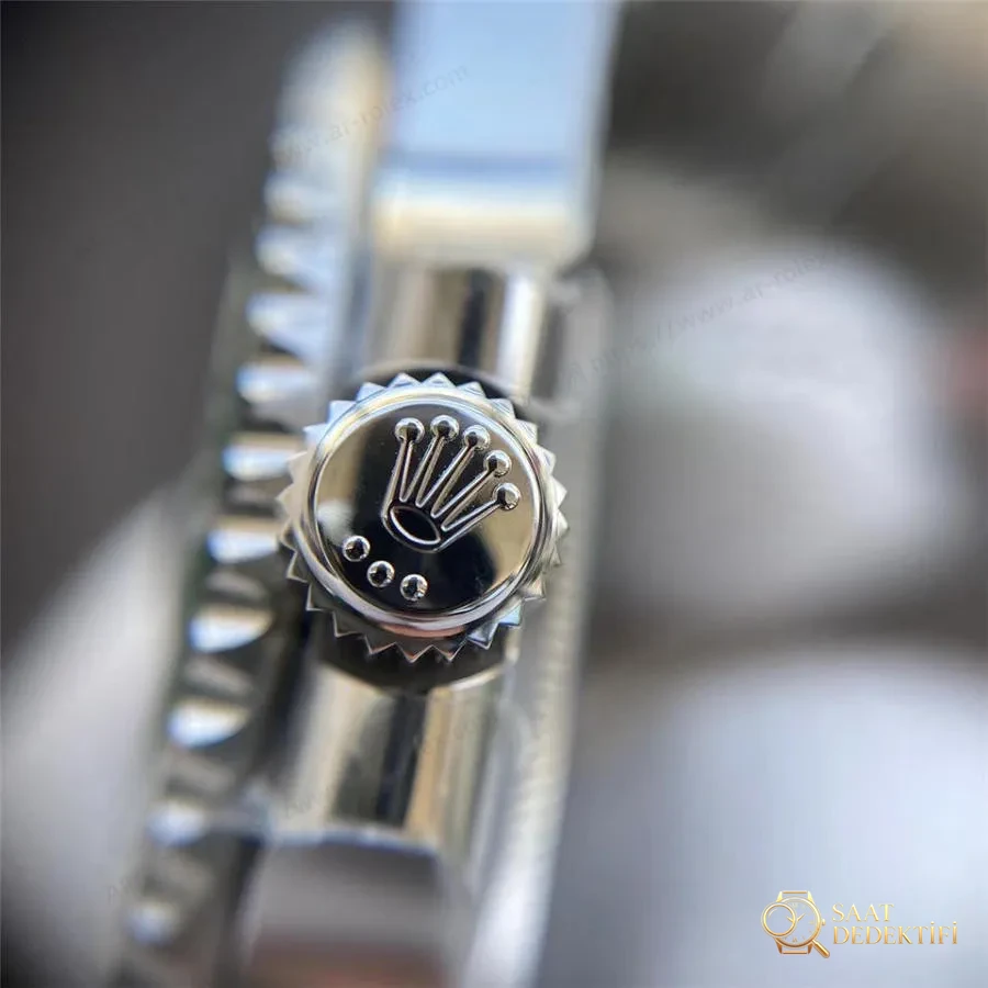 Clean Rolex Yeşil Su Hayaleti (Green Submariner) Saatin İşçilik Detayları İncelemesi - Kasa Profili ve Kurma Kolu İncelemesi