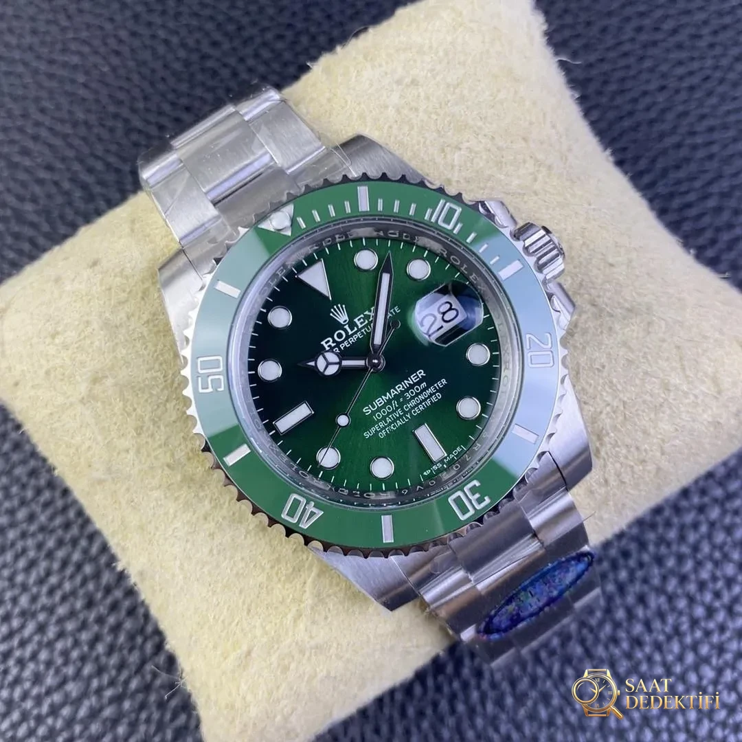 Clean Rolex Yeşil Su Hayaleti ve Siyah Su Hayaleti V5 Versiyonu 3135 Mekanizma İşçilik İncelemesi - Kasa Profili ve Kurma Kolu İncelemesi