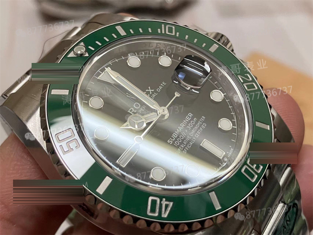 Clean Rolex yeşil su hayaleti yeni 3235 mekanizmalı modeli elde nasıl bir deneyim sunuyor? — 5. fotoğraf