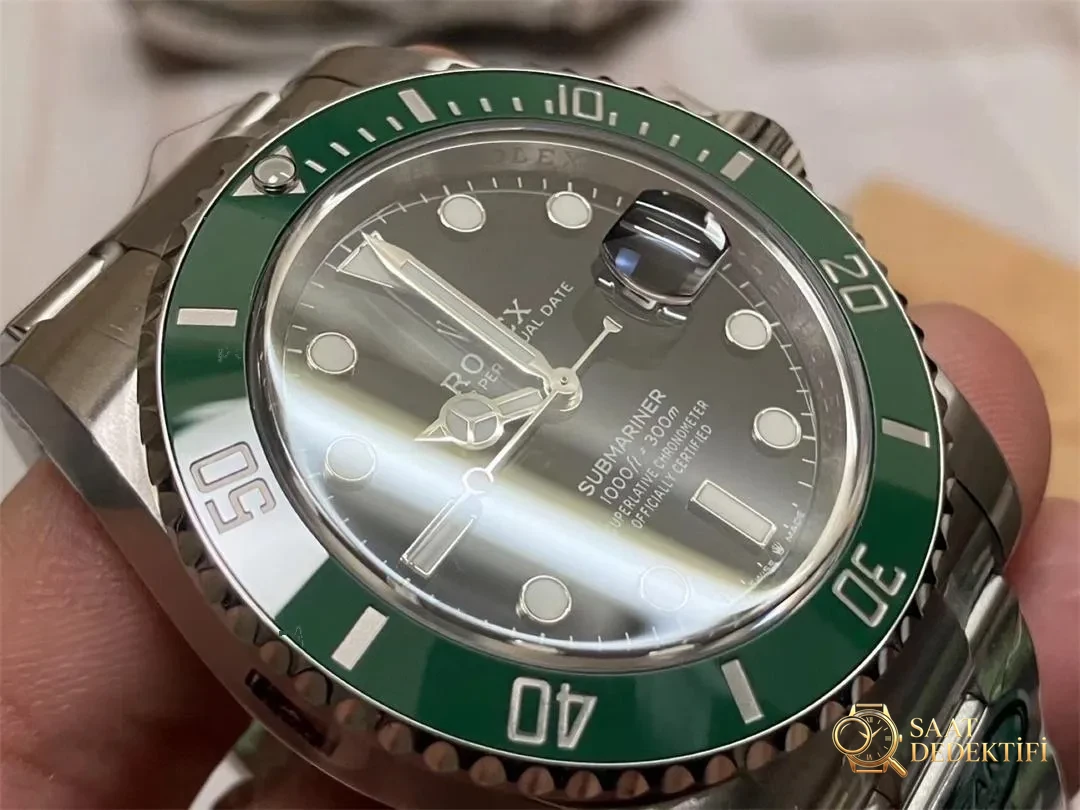 Clean Rolex yeşil su hayaleti yeni 3235 mekanizmalı modeli elde nasıl bir deneyim sunuyor? - Bilezik, Toka ve Klips Mekanizması