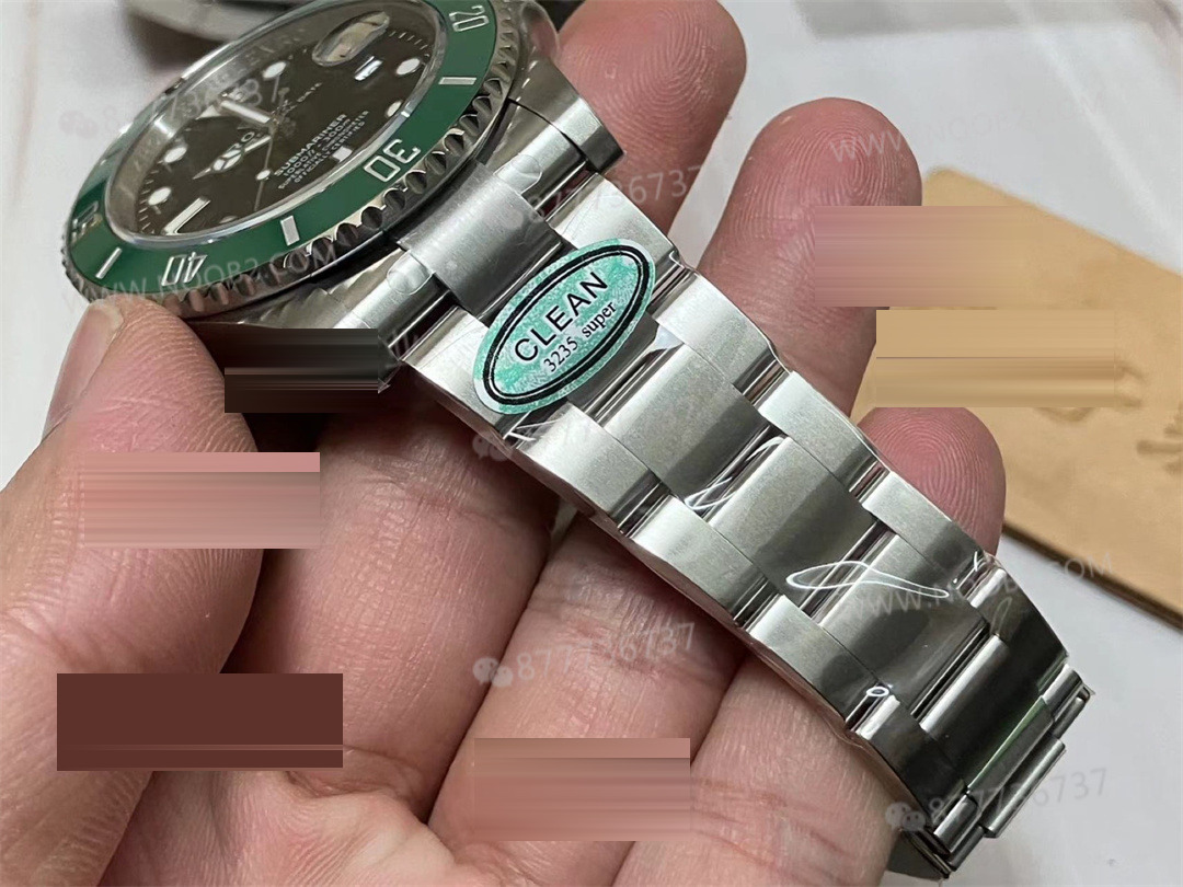 Clean Rolex yeşil su hayaleti yeni 3235 mekanizmalı modeli elde nasıl bir deneyim sunuyor? — 10. fotoğraf